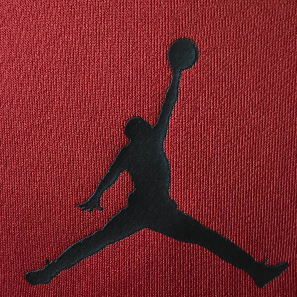 Jordan Youth Medium Red Dri-FIT Pullover Hoodie - Picture 4 of 5